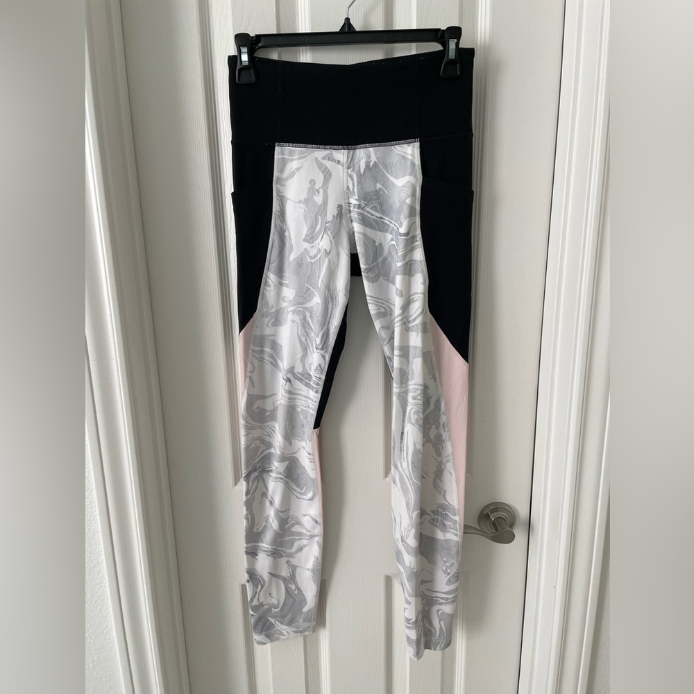 Athleta legging, size small